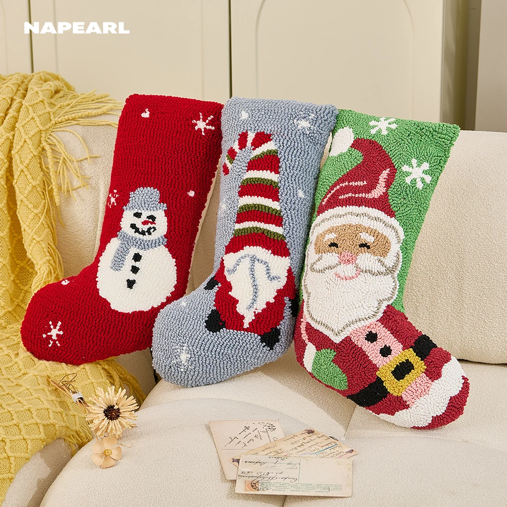 

1 шт., рождественская подушка для дивана, полосатые носки-трость, конфеты, снеговик, рождественский подарок, праздничное украшение, содержащие наполнители
