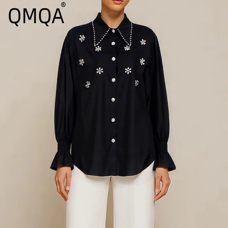 

QMQA Модные женские однотонные сращенные ​ ​ Рубашки с ромбовидными лацканами и длинными рукавами, темпераментные лоскутные рубашки на пуговицах, новинка 2025 года, стильная одежда
