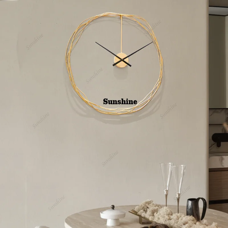 Luxury Nordic Wall Watch Korean Modern Vintage Aesthetic Minimalist Wall Watch Luminous Minimalist Reloj Pared Room Decorations