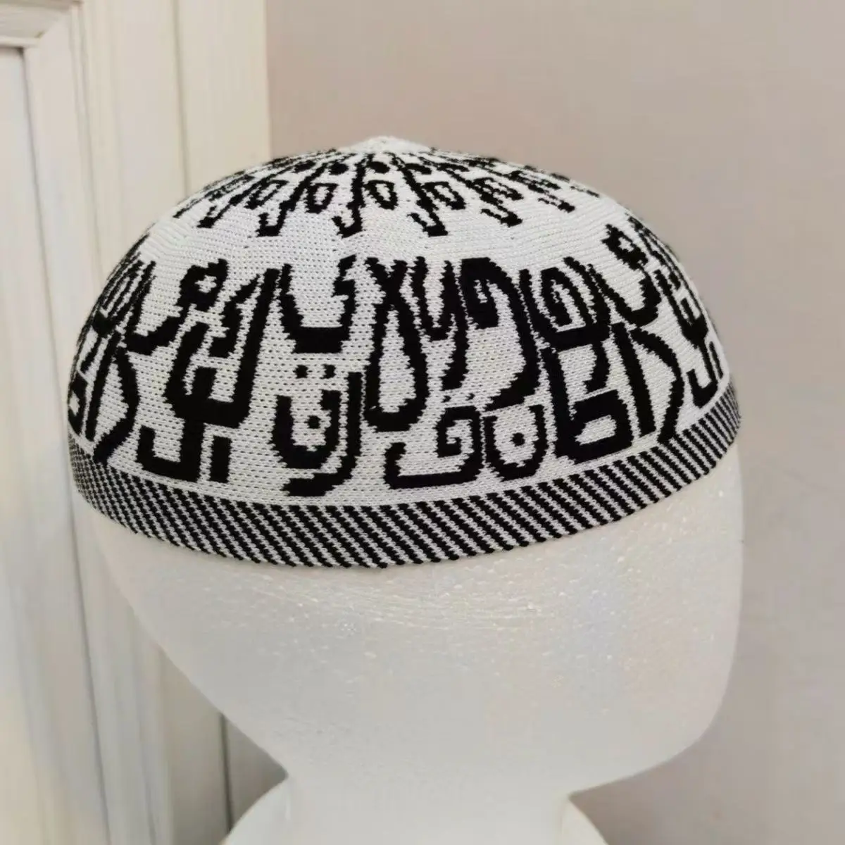 شحن مجاني قبعات مسلمة للرجال Colthing الكروشيه متماسكة قبعة تركيا الكوفي الإسلامي الكيباه اليهودية عمامة الأبيض القطن شبكة 0791