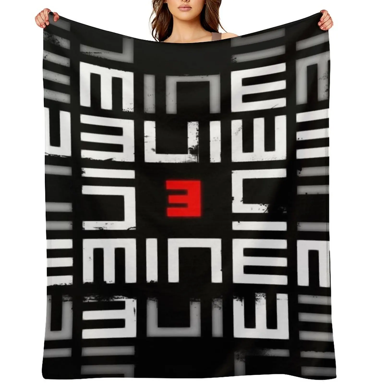 

EMINEM LOGO 2022 Throw Blanket heavy to sleep Furrys funny gift Decorative Throw Blankets