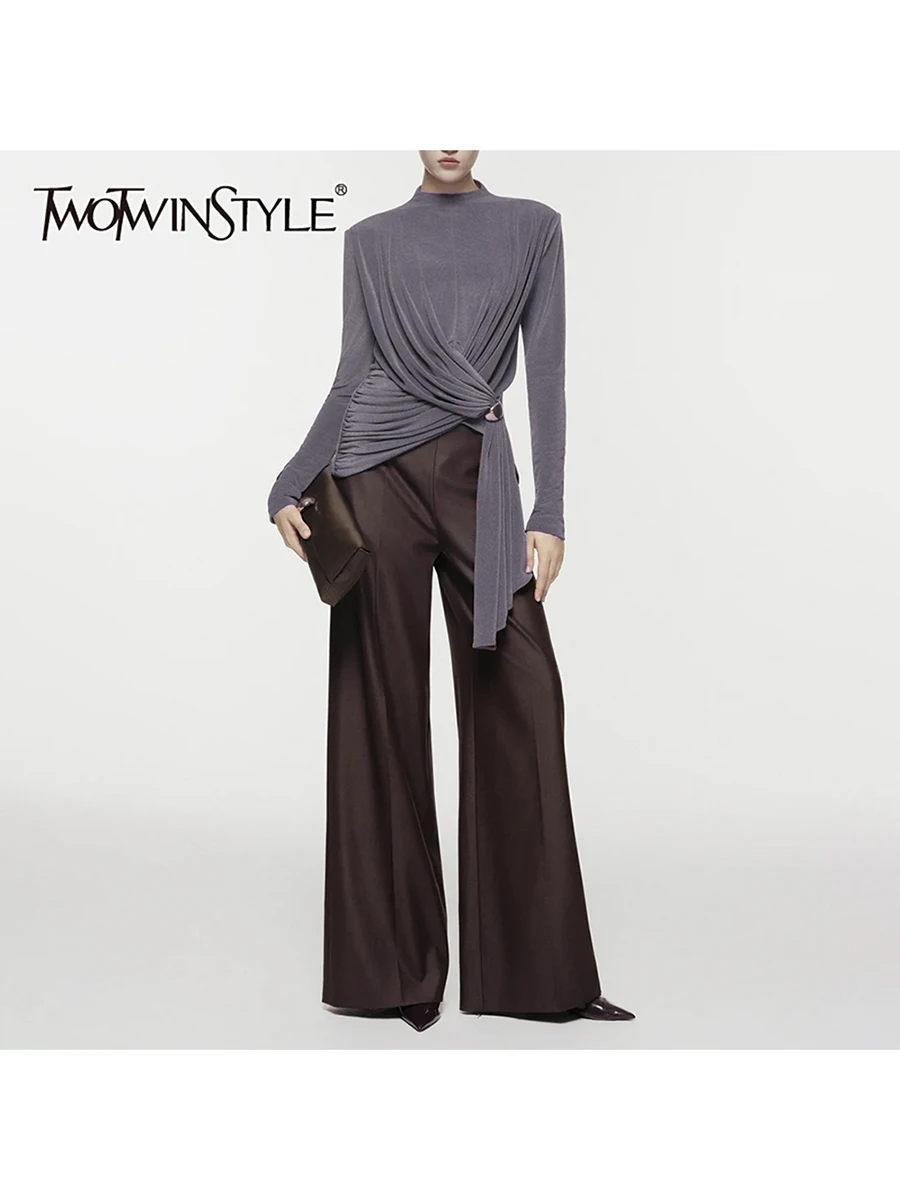 

Футболка TWOTWINSTYLE с минималистичным дизайном, плиссировкой и вставками, для женщин, с круглым вырезом, длинным рукавом, туника, пэчворк, с металлической пряжкой, модная женская одежда