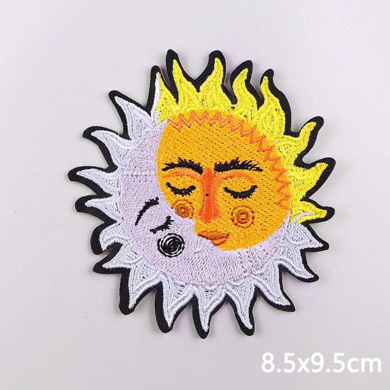 Cartoon Sun Applique toppe ricamate per abbigliamento adesivo lettere/Patch di testo ferro sulle toppe sui vestiti cucito/toppa fusibile