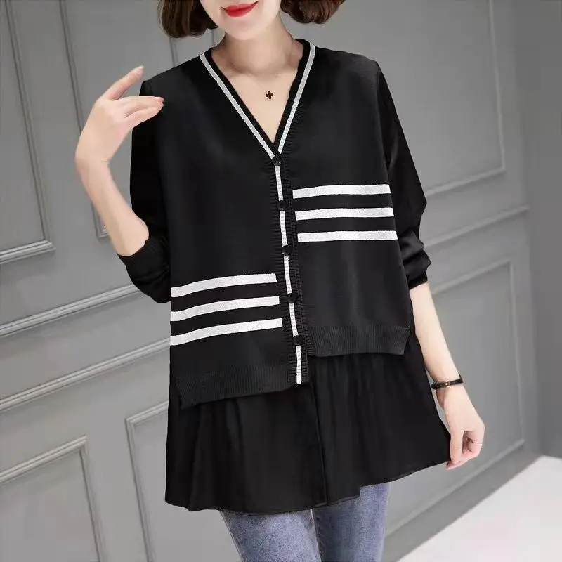 Fashion V-Neck Spliced Knitted Striped Fake Two Pieces Shirts Women\'s Clothing 2023 Autumn Winter Korean Tops Commuter Blouses