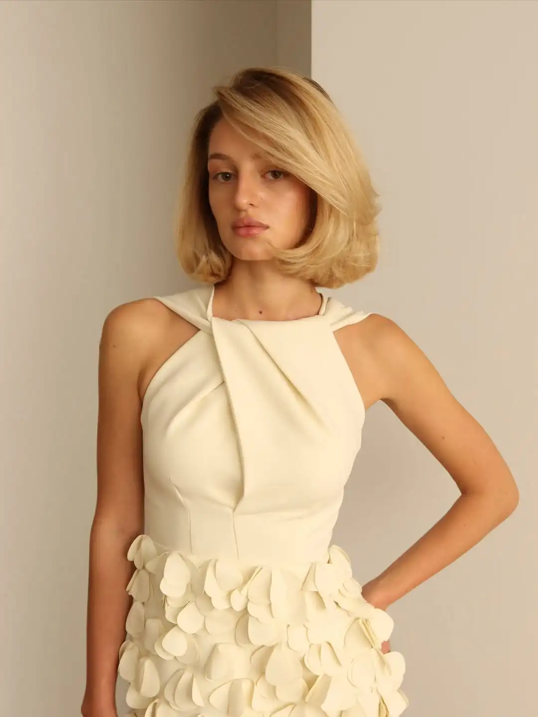 تصميم جديد مثير بلا أكمام يزين الزهور 3D اليدوية فستان كوكتيل سستة أزياء البسيطة مساء حفلة موسيقية فستان الشاطئ