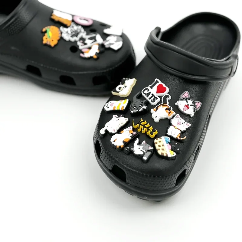 

20pc Cute Cartoon Cats PVC Shoe Charms for Clogs Accessories Shoe Decorations Sandals Pins DIY Kids Gifs Accessories