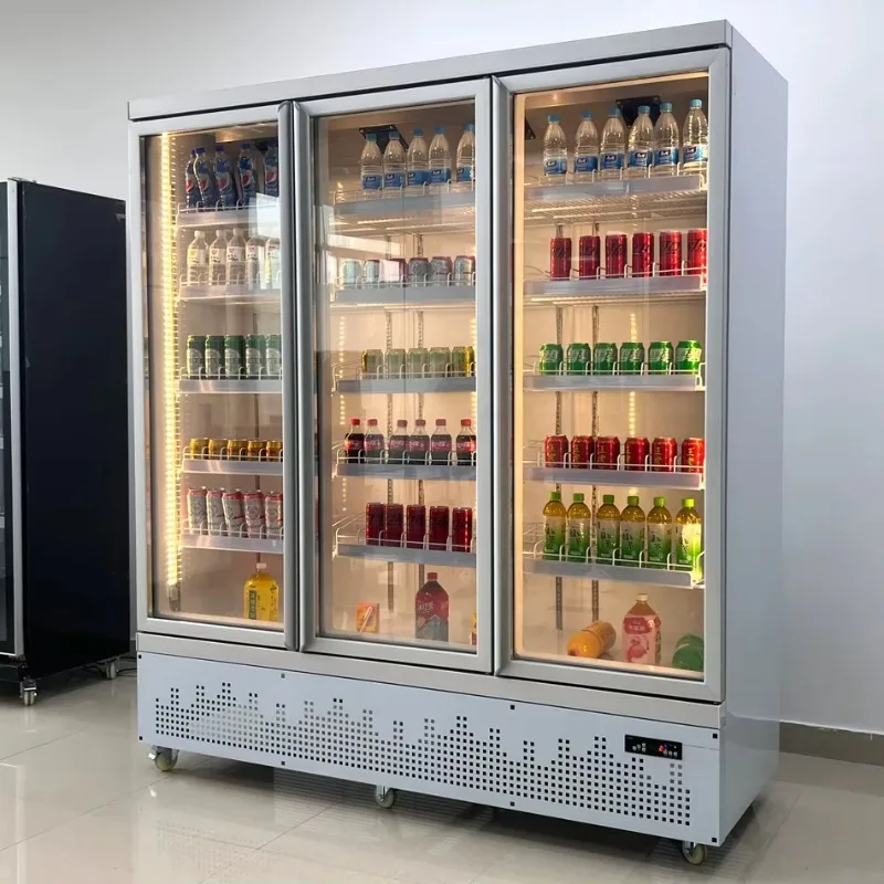 Réfrigérateur commercial à trois portes vitrées, refroidissement par air, 1600L, pour boissons, sur 