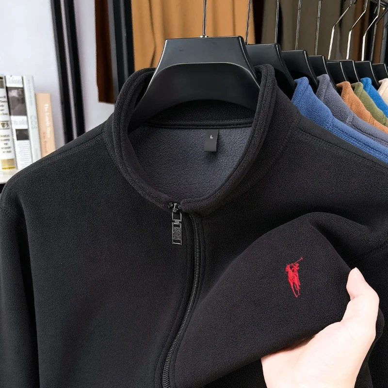 

Fashionable autumn and winter business casual embroidered crooked horse zipper cardigan, luxurious men's velvet warm coat jacket