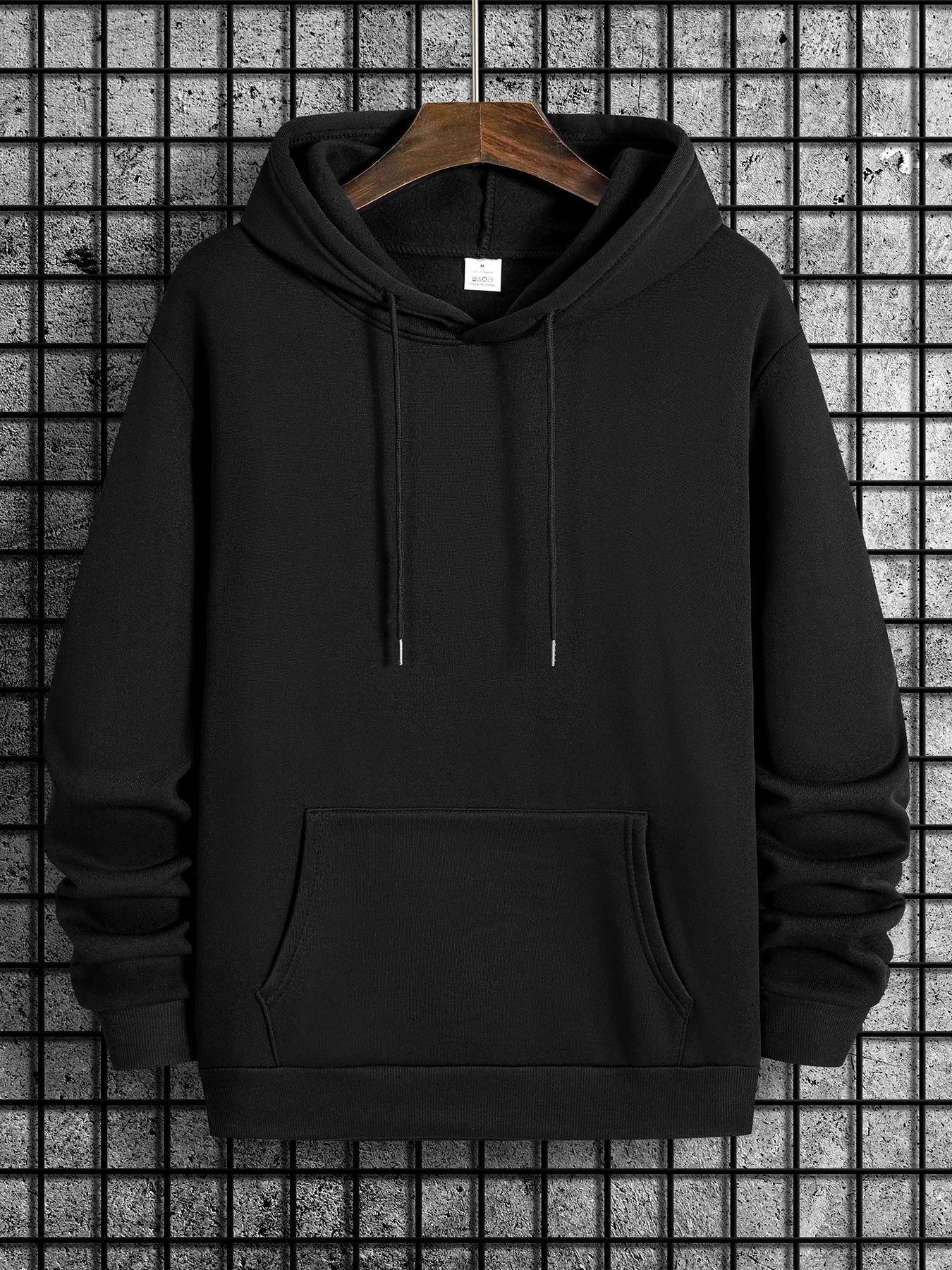 100% polyester solid color fashionable casual men's hoodie