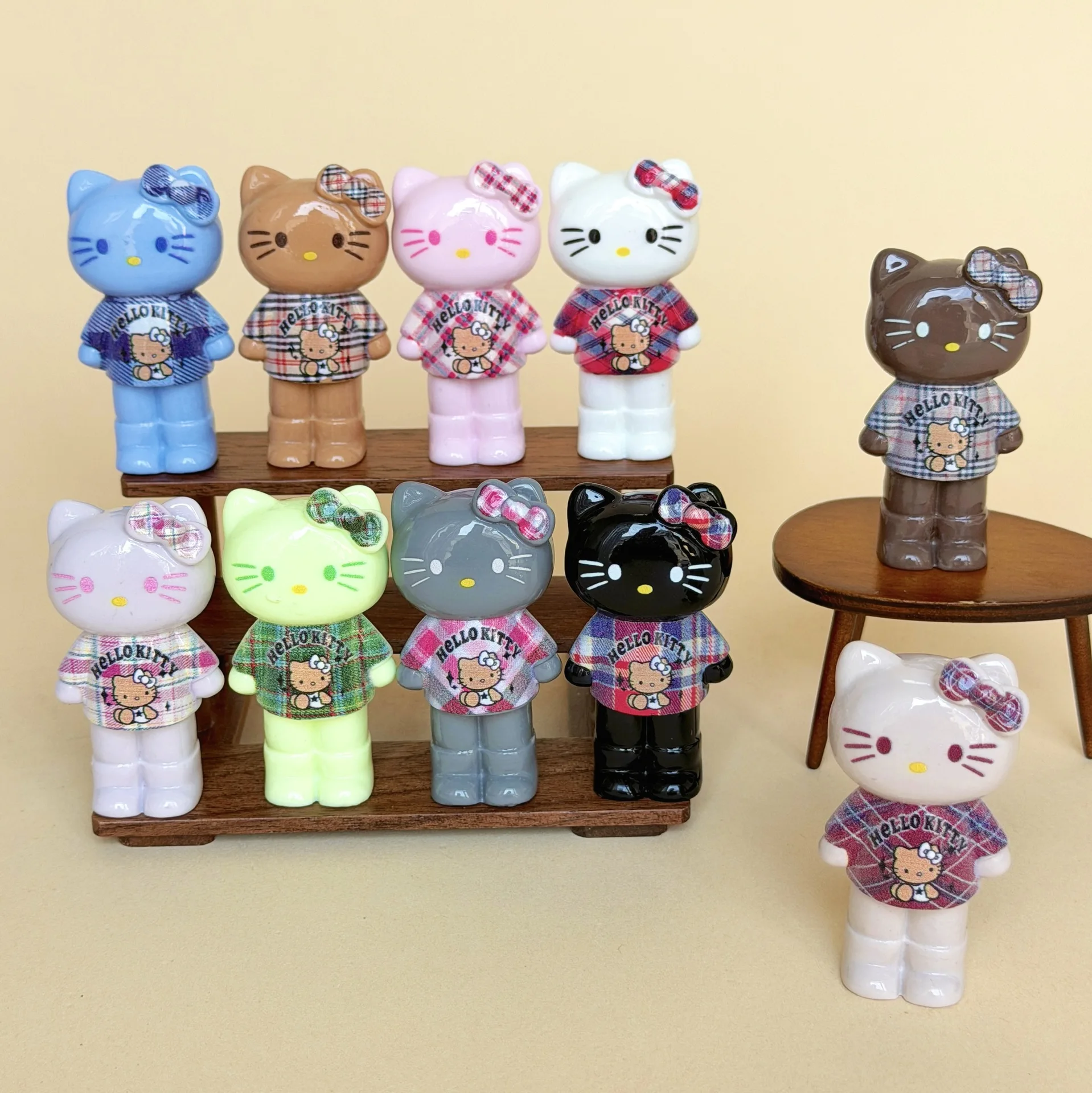 

Anime Long legs for Hello Kitty Doll Creative DIY PVC Doll ornaments crafts high-end desk decorations For Christmas Gifts