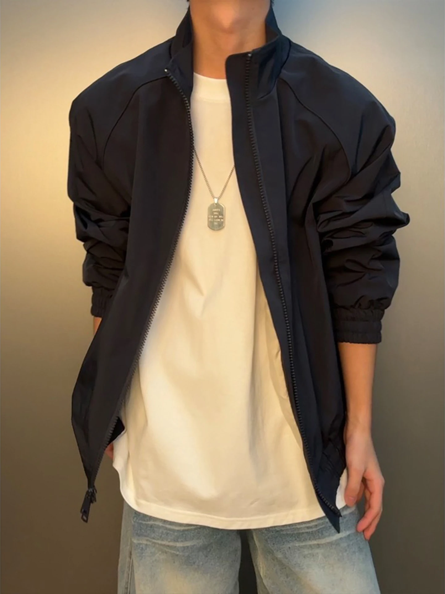 Brown Cleanfit Silhouette Flight Jacket for Men Spring Autumn High Sense Cool Baseball Style Loose Fit Durable Zipper Closure