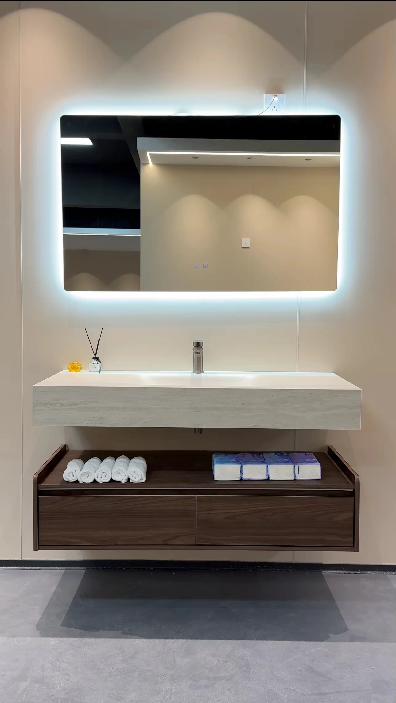 Modern Illuminated Wall-Mounted Bathroom Cabinet Vanity with Solid Wood Construction 3-Year Warranty