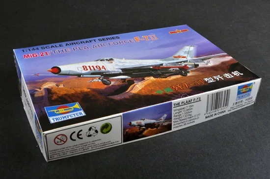 1/ 144 China The Pla Air Force J7-II Fighter Military Assemble Aircraft Model