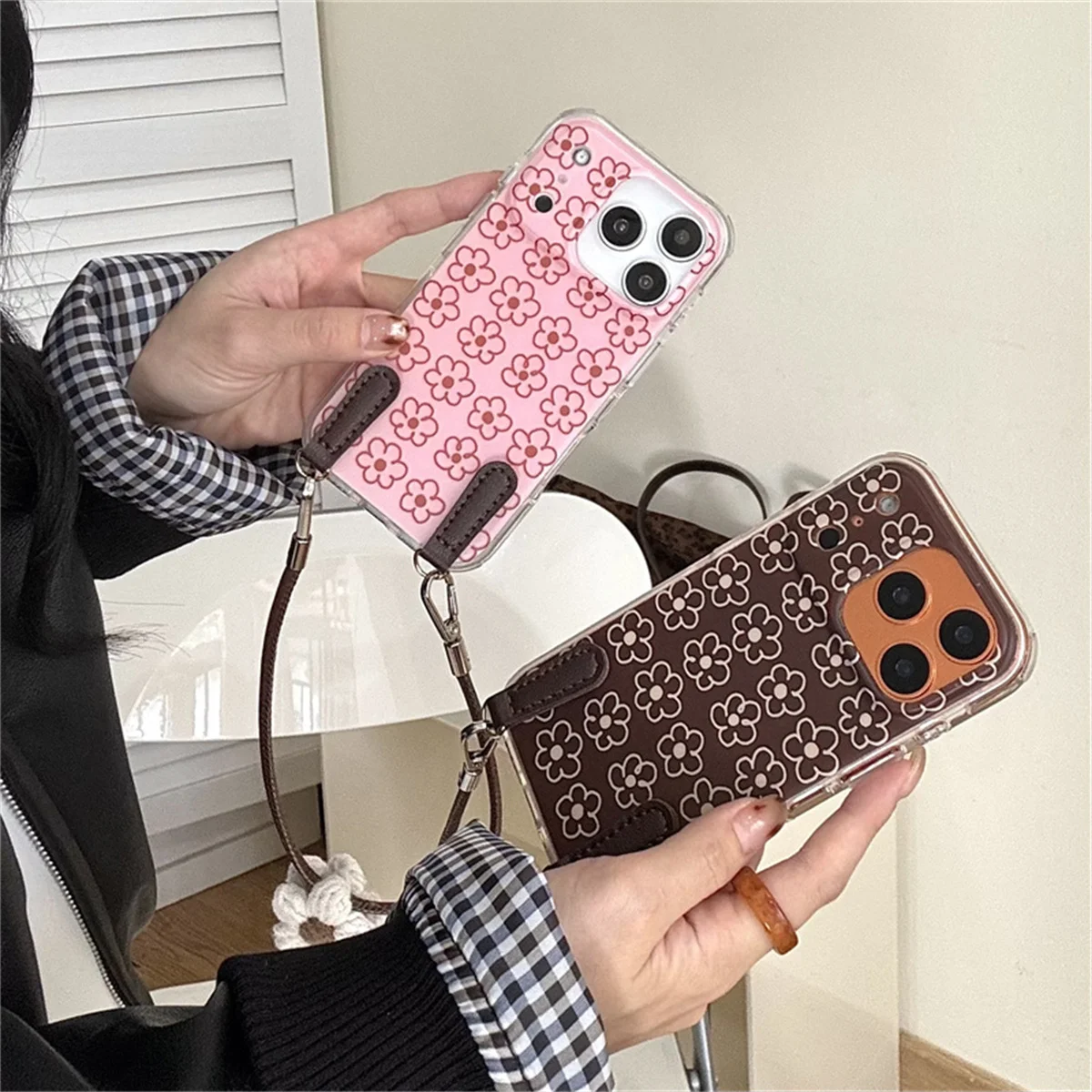 

Fashion Cute Line Flower Painting Phone Case For iPhone 17 Pro 16 15 14 Pro Max Back Cover with Strap Lovely Protective Cases