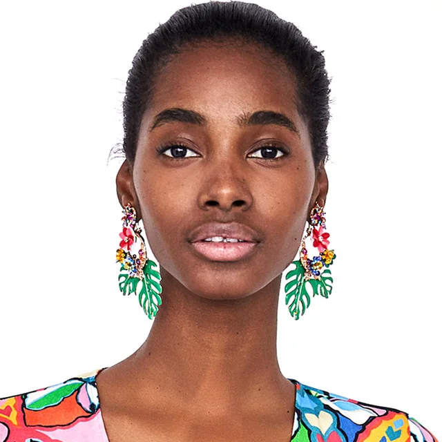 2019 foreign trade hot-selling new earrings, fashionable big-name alloy leaf sequin earrings, manufacturer's supply
