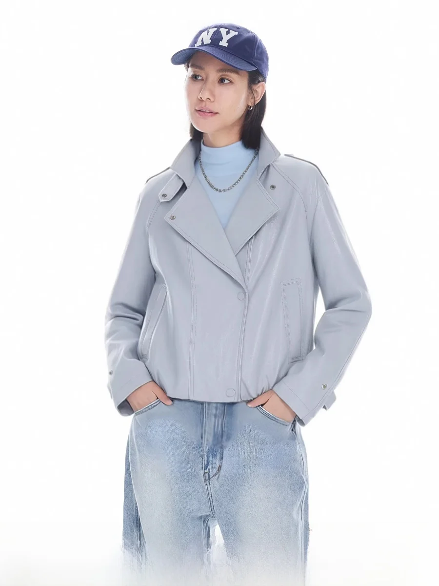 

Женская куртка из искусственной кожи в повседневном стиле, весна 2026, модная приталенная байкерская куртка с металлической пряжкой, короткая верхняя одежда