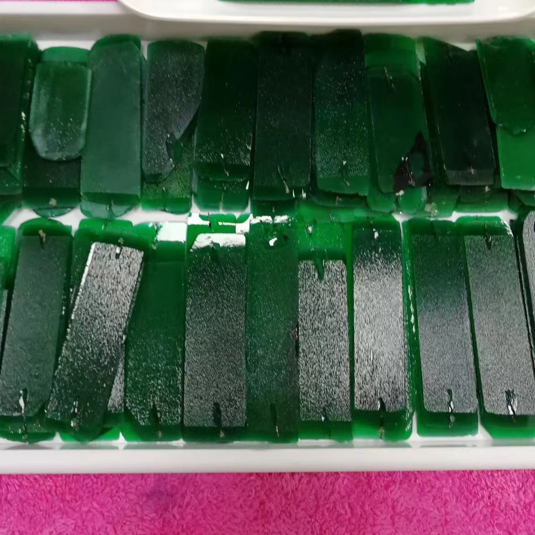 

1 шт., выращенный в лаборатории зеленый зомбиан, необрезанный, грубый