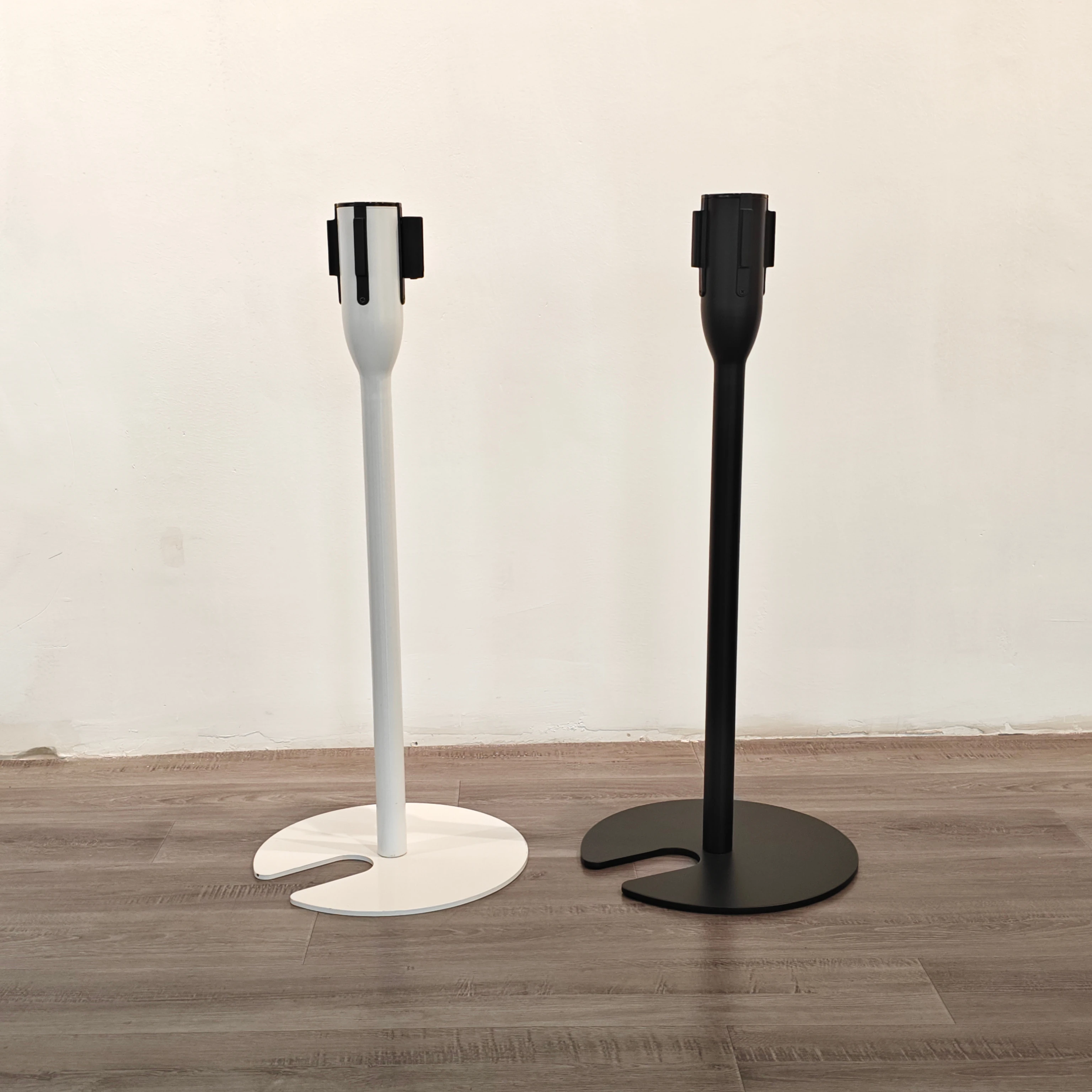 【Professional Use】cheap Crowd Control Barrier New Product: Retractable Belt Barrier With U-Shaped Base Design For Business Exhib