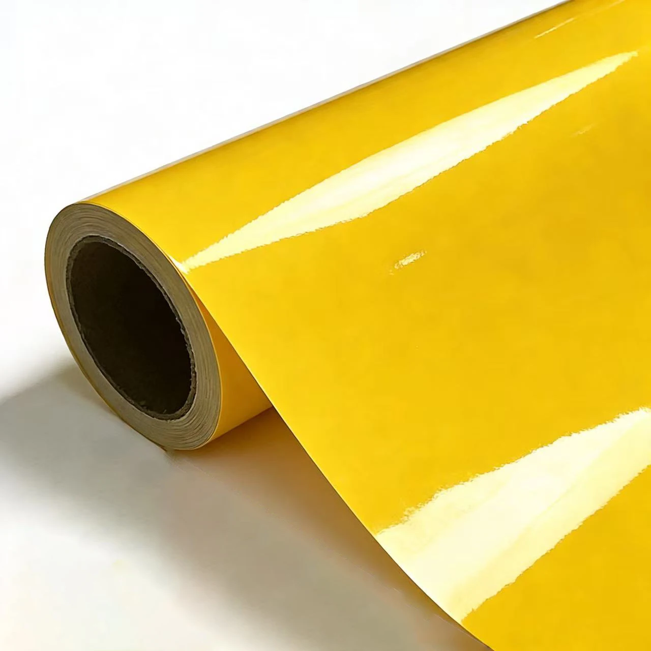 Klassische Glänzende Gelbe PVC-Vinylfolie Selbstklebende Auto- und Motorrad-DIY-Aufkleber mit Luftkanälen