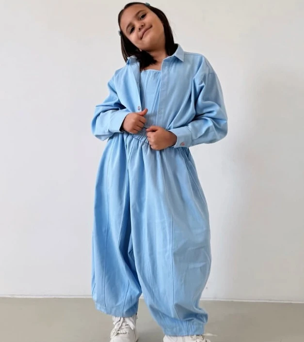 Girls Suit 2026 Spring and Autumn New Childrens Clothes Girls Baby Russian Style Casual Coat with Chest Trousers Three-piece Set
