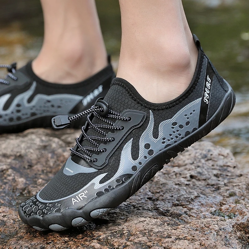 Men's Casual Water Shoes Summer Quick Dry Breathable Sneakers Men Wading Barefoot Beach Sports Shoes Non-slip Hiking Footwear