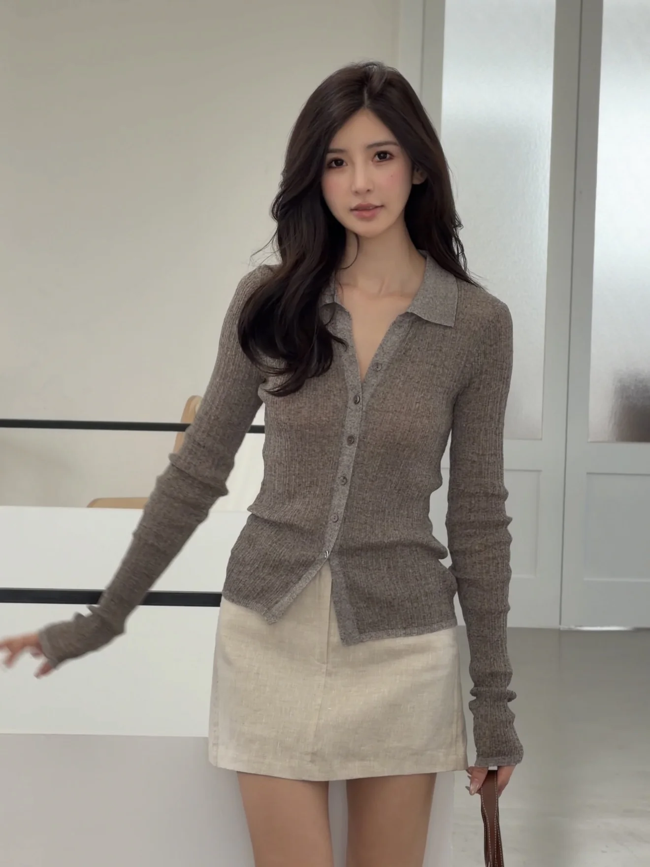 

Casual Knitted Long Sleeve Women's Cardigan Spring 2026 Original Design Fashionable Versatile Pure Color Slim Fit Leisure Wear