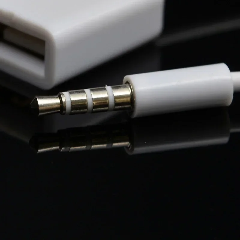 Kabel do transmisji danych 3,5 mm męski na USB żeński Kabel do konwersji AUX Samochodowy adapter audio MP3 Kabel U Disk Clip Line 15 mm Długość Biały