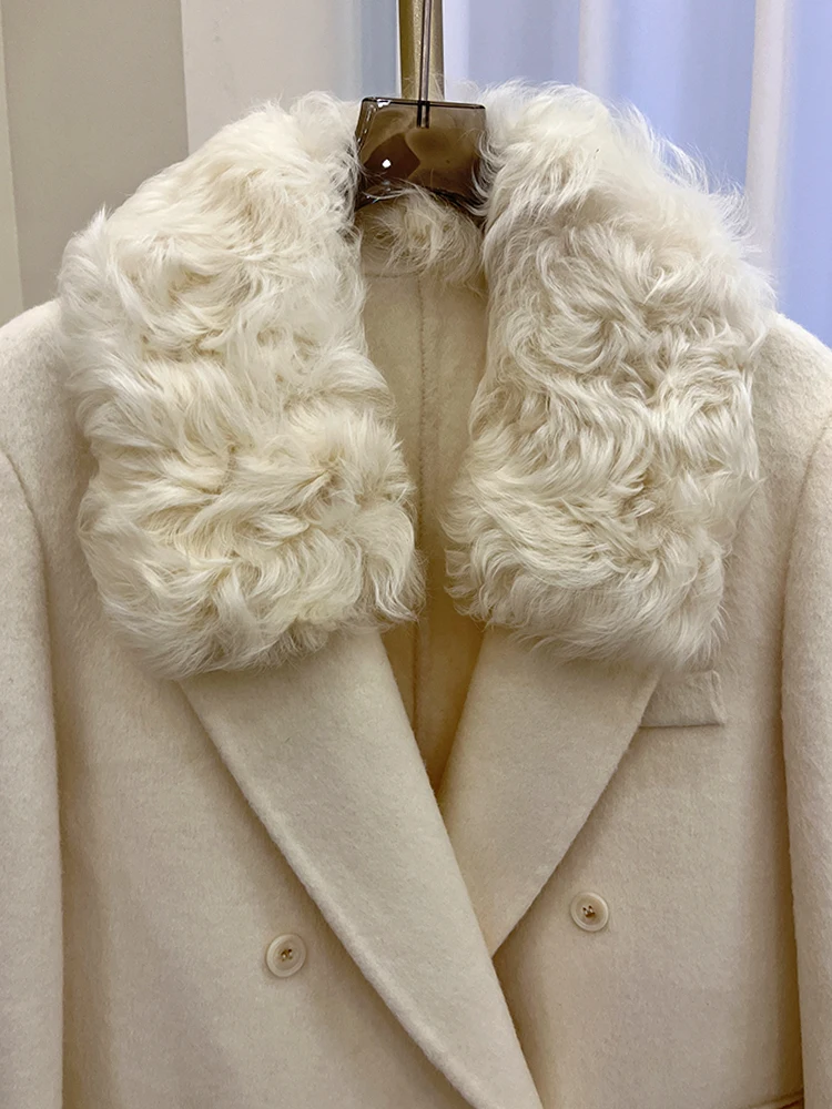 Рисунок 2 - Осенне-зимняя куртка из натурального меха и шерсти