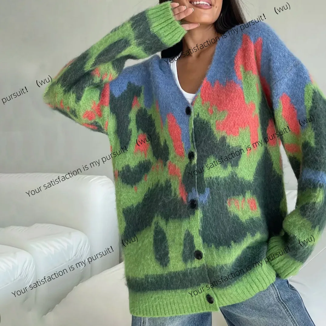 Jaket sweater rajutan wanita dengan desain longgar dan motif cetak, gaya santai, modis, serbaguna, tren musim gugur.