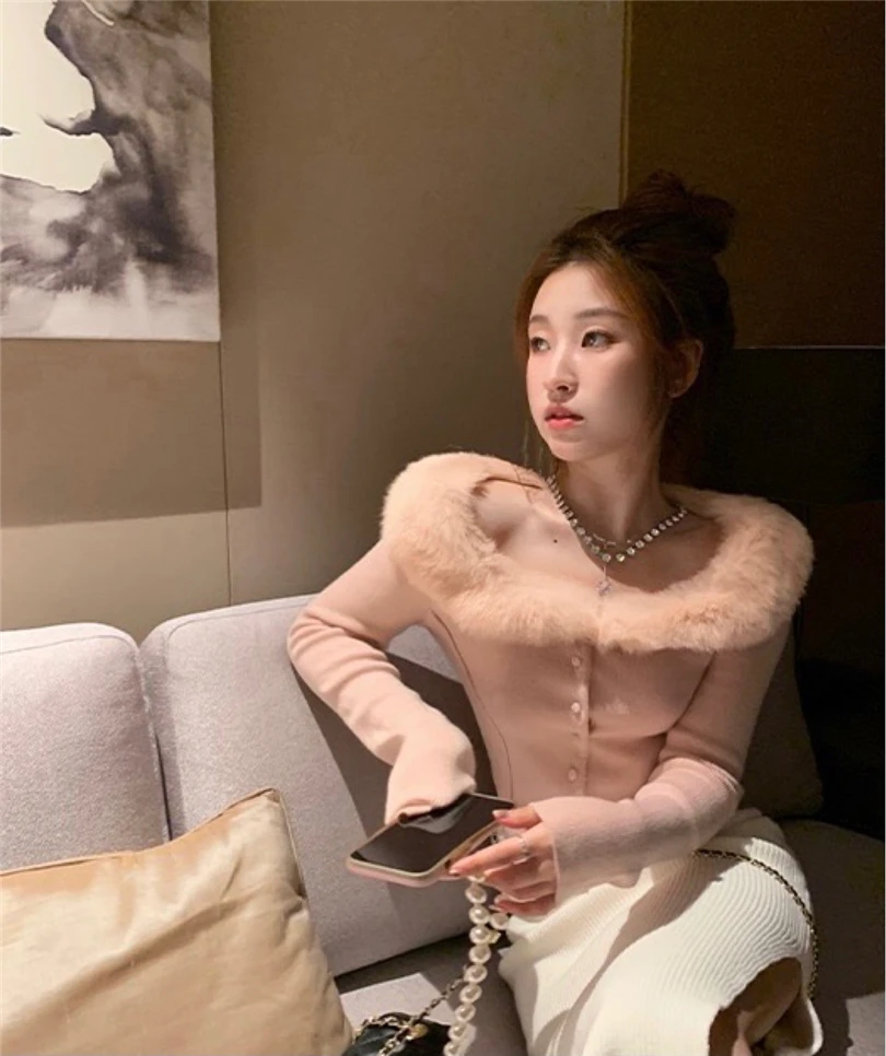 Autumn winter new fashion pink slim knitted tops for women faux rabbit fur collar full sleeves short knit cardigan sweater Y3349