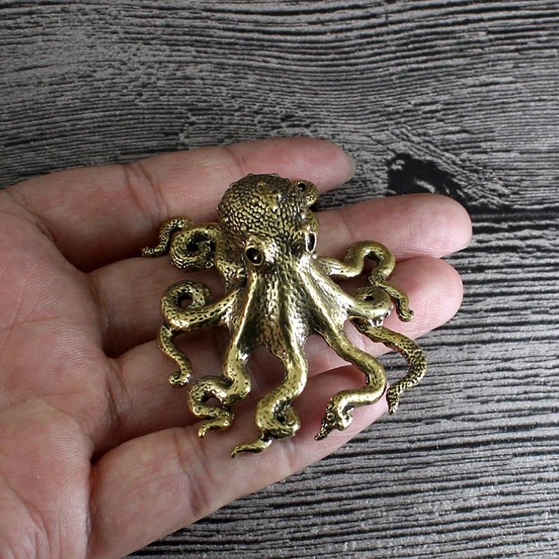 Estatuilla de pulpo de cobre y latón antiguo, decoración del hogar, adorno de escritorio en miniatura, artesanía de mesa creativa, accesorios de estatuilla de animales, 1 ud.
