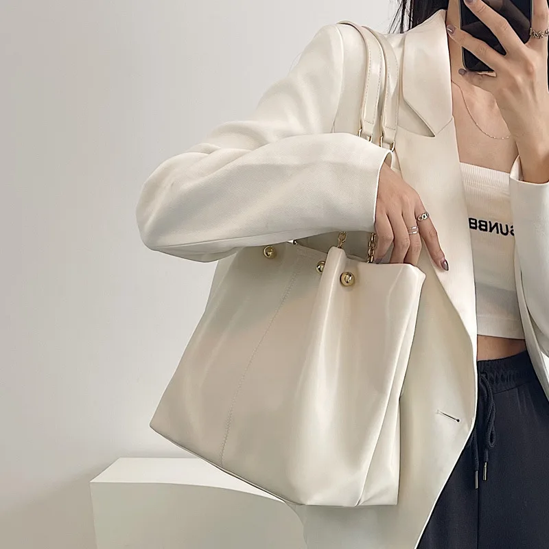 

Pure Black White PU Handbags For Women Fashion Classic Large Capacity Commute Tote Handbags Daily Shopping Shoulder Bag Femme