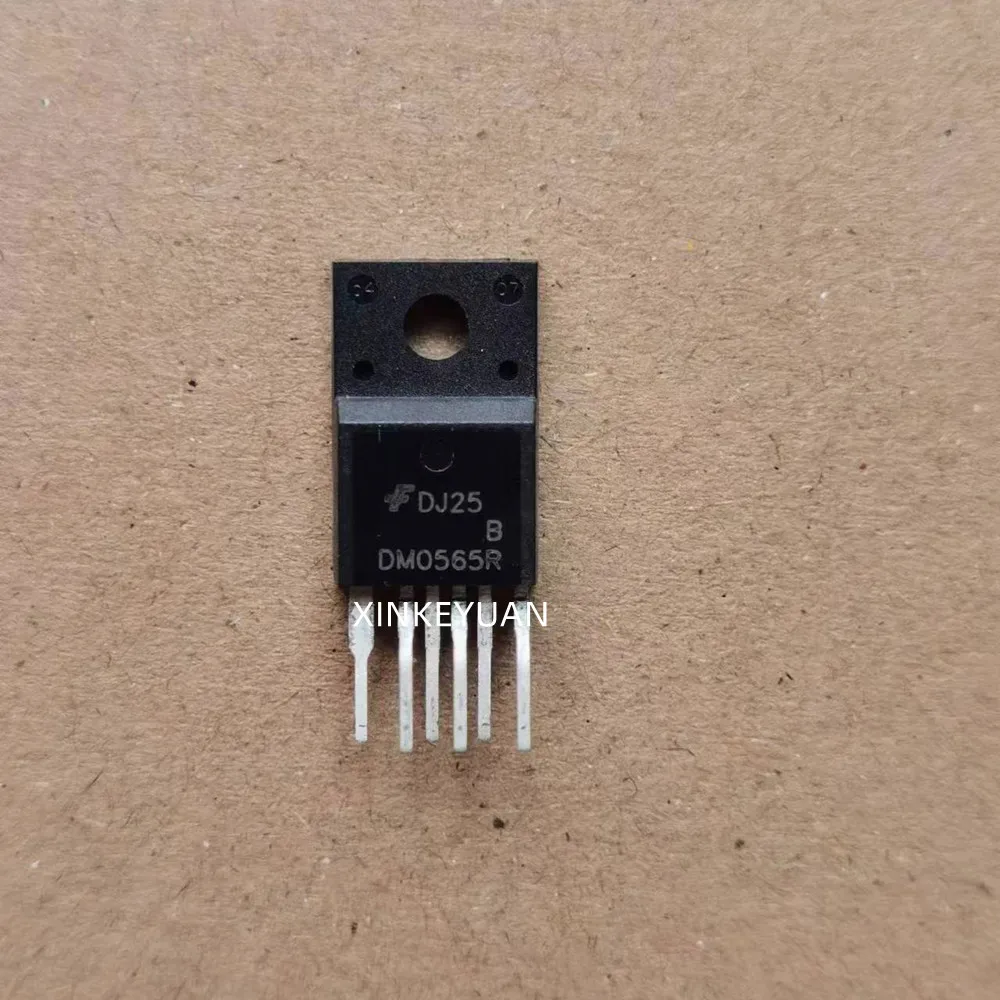 DM0565R original LCD power management chip