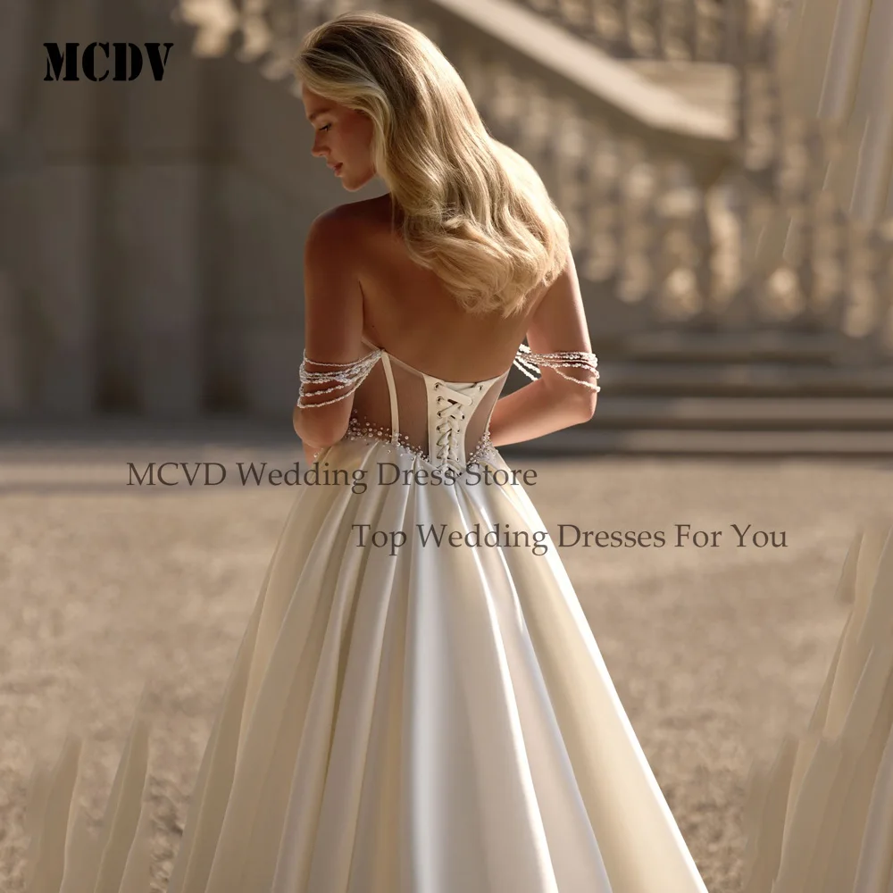 MCDV فساتين زفاف أنيقة بيضاء مطرزة بالخرز الوهم على شكل قلب بدون أكتاف زي العرائس للنساء فساتين الحفلات الرسمية حسب الطلب