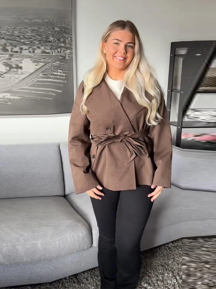 

Замшевое короткое пальто в стиле ретро, женская коричневая куртка с отложным воротником и длинными рукавами, осень 2021, модная женская уличная верхняя одежда на пуговицах