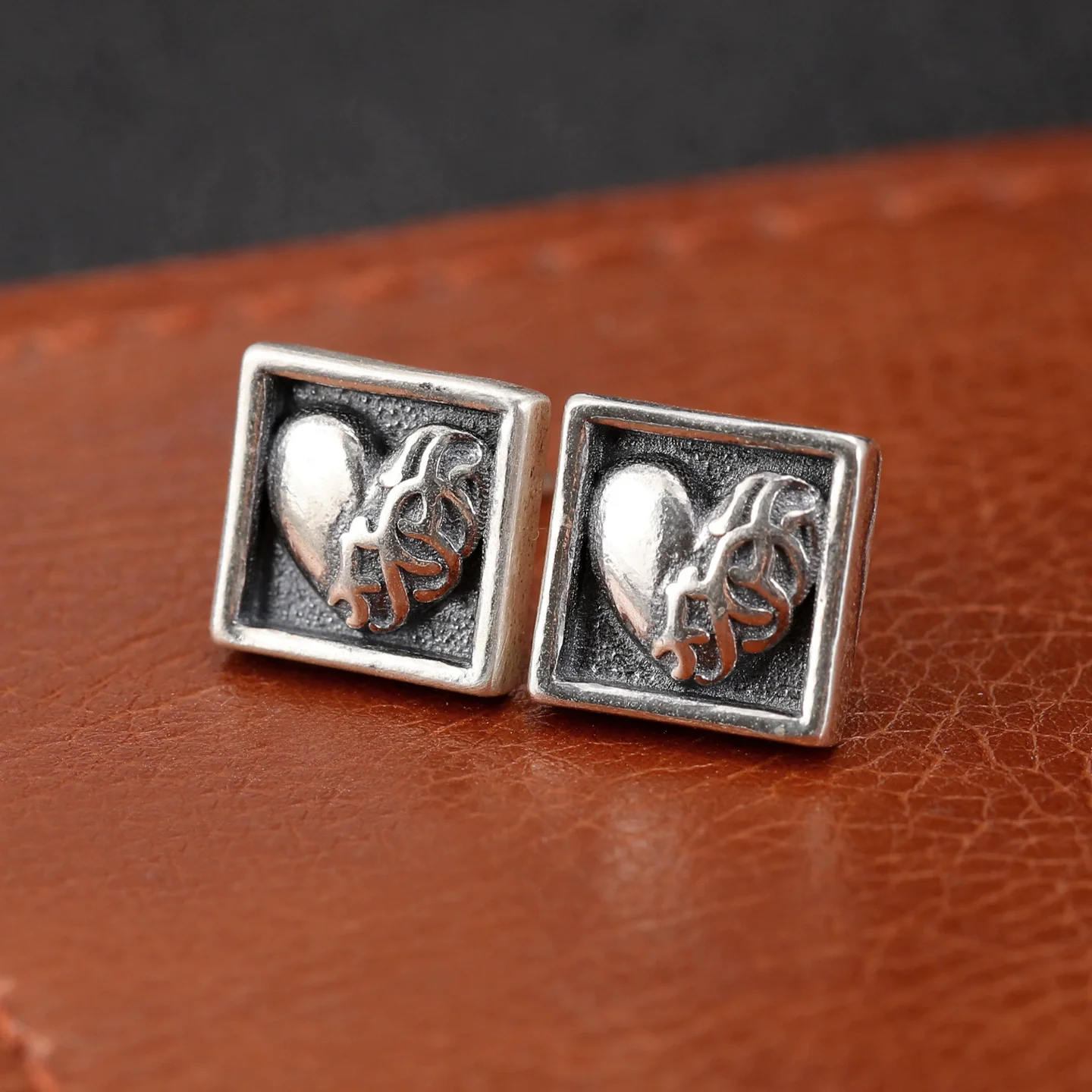 

Full body s925 pure silver heart-shaped vine square earrings with niche design Retro personality trend earrings