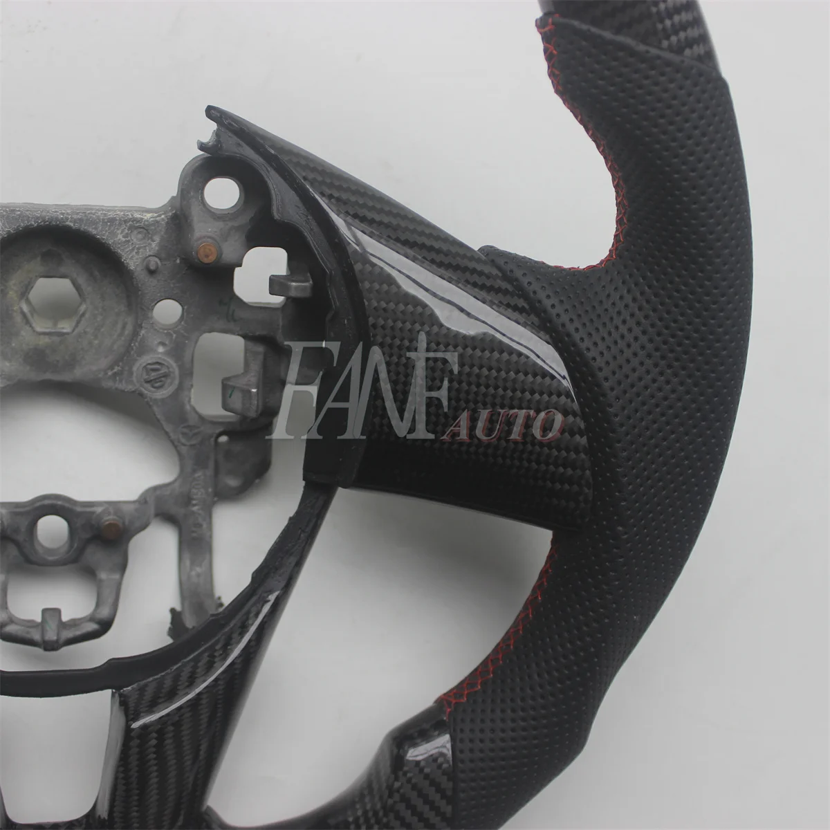 Replacement Real Carbon Fiber Steering Wheel with Leather for Mazda 3 Mazda3 Axela 2014-2016