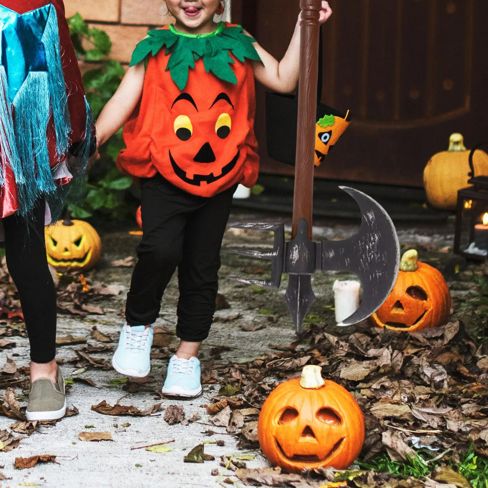 Halloween Axe, Tric…