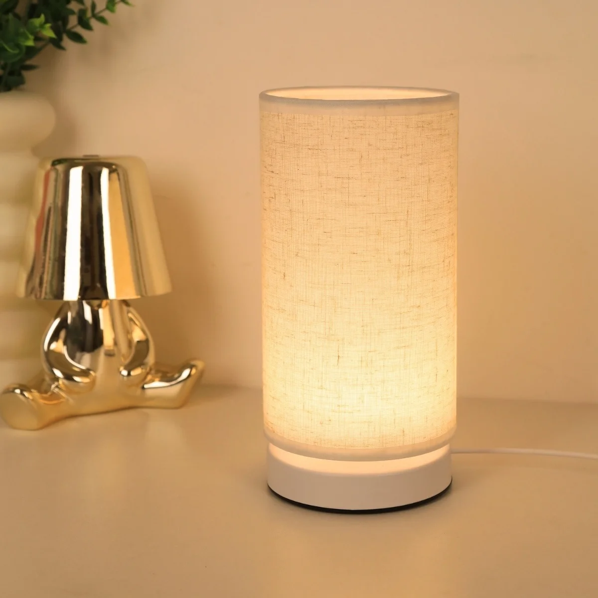 Nordic Fabric Desk Lamp, USB Warm Light, Suitable for Living Rooms, Bedrooms, Offices - Perfect Gift for Holidays and Birthdays