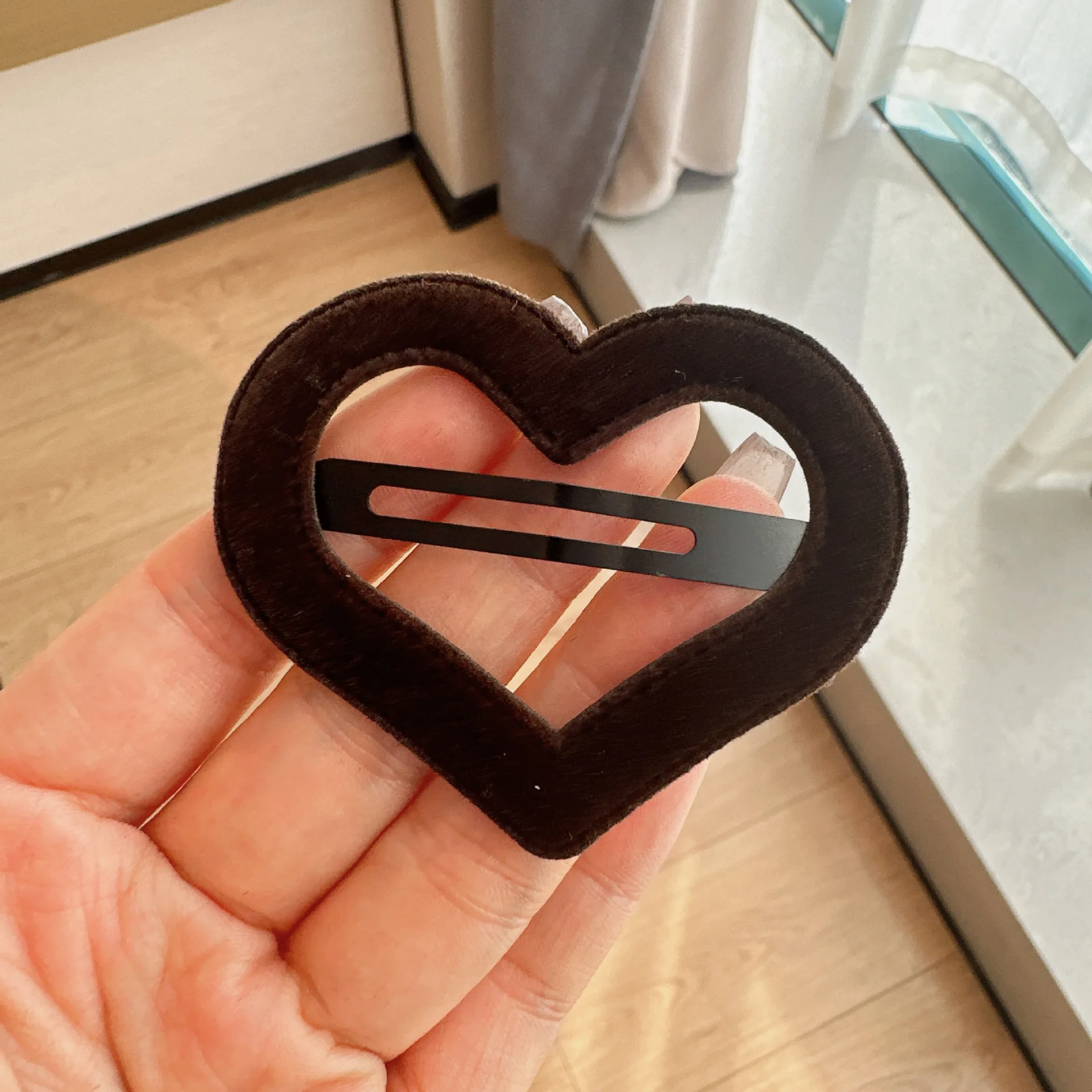 5 قطع من النسخة الكورية، مشبك شعر مجوف على شكل قلب مخملي بسيط، مشبك جانبي متعدد الاستخدامات للفتيات بنصف علوي، مشبك شعر