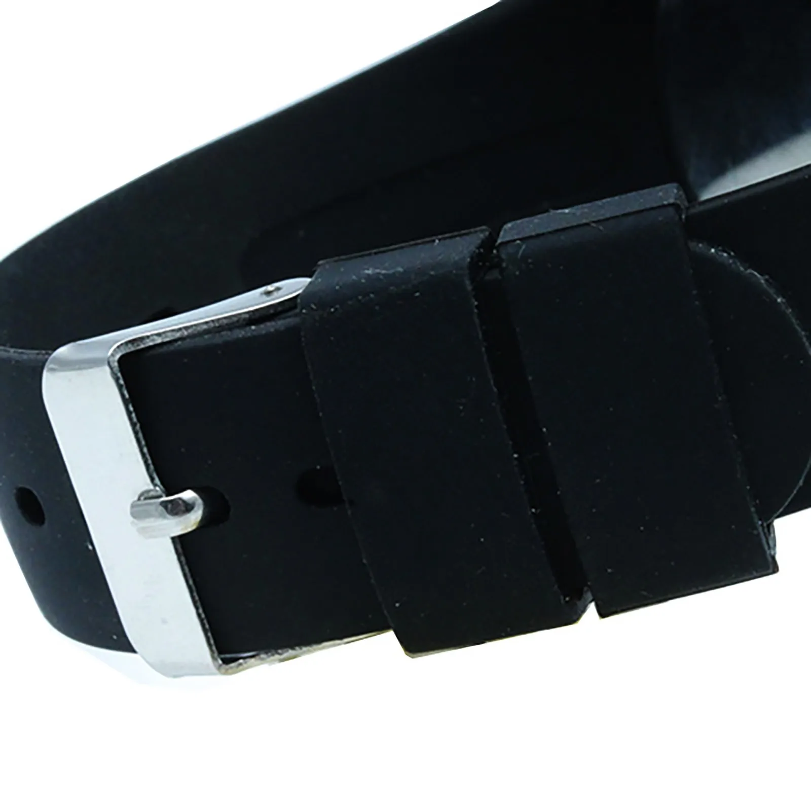 ساعة كوارتز نسائية مزخرفة بلون الحلوى وحزام من السيليكون ساعة عصرية للسيدات كاجوال جديدة راقية مقاومة للماء ومضيئة