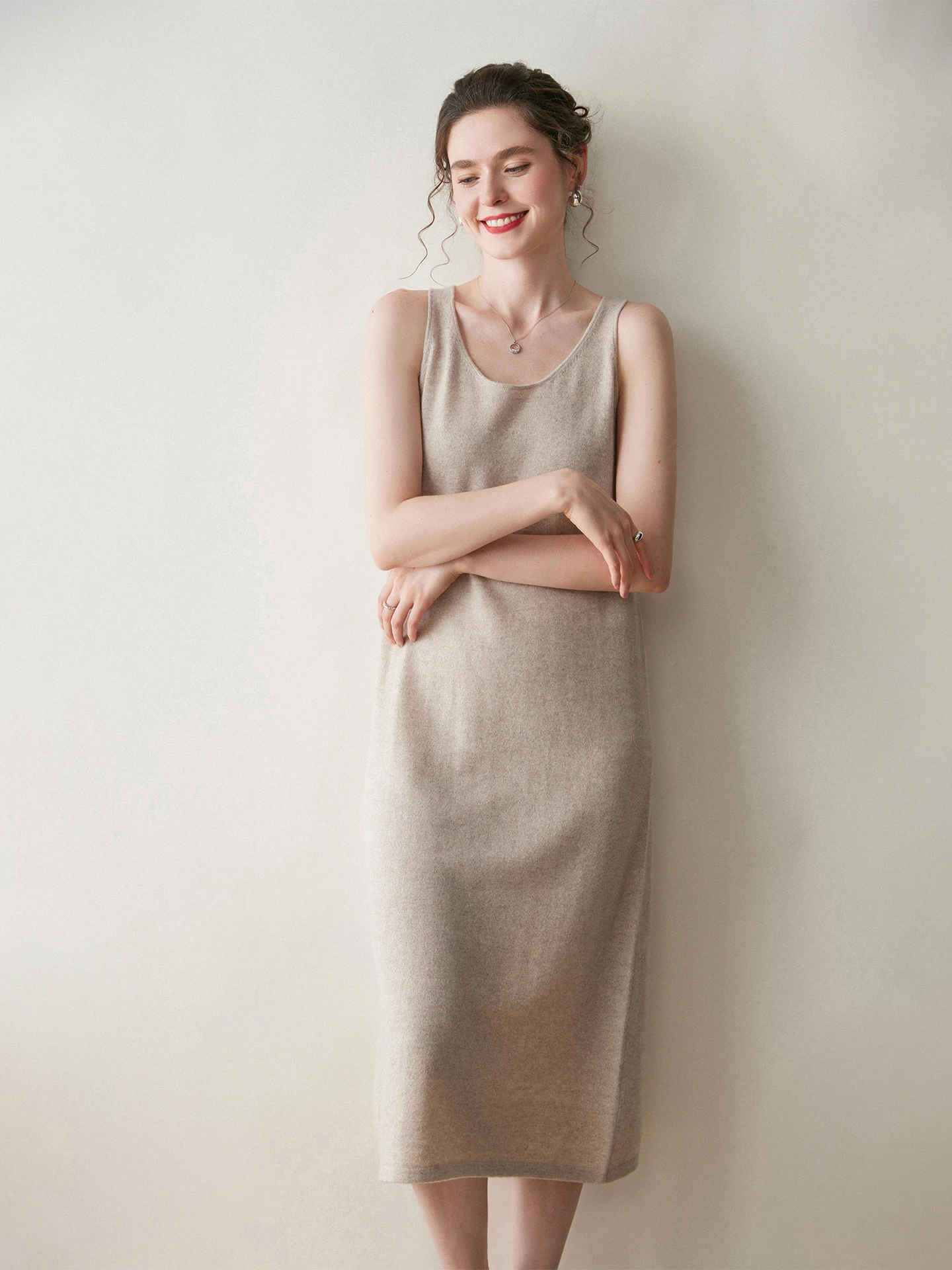 

Ele Long Camere Strap Dr round Ne Svel Women's Fitted Base Skirt Knitted Soft Wool Blend Straight Cut Daily ...