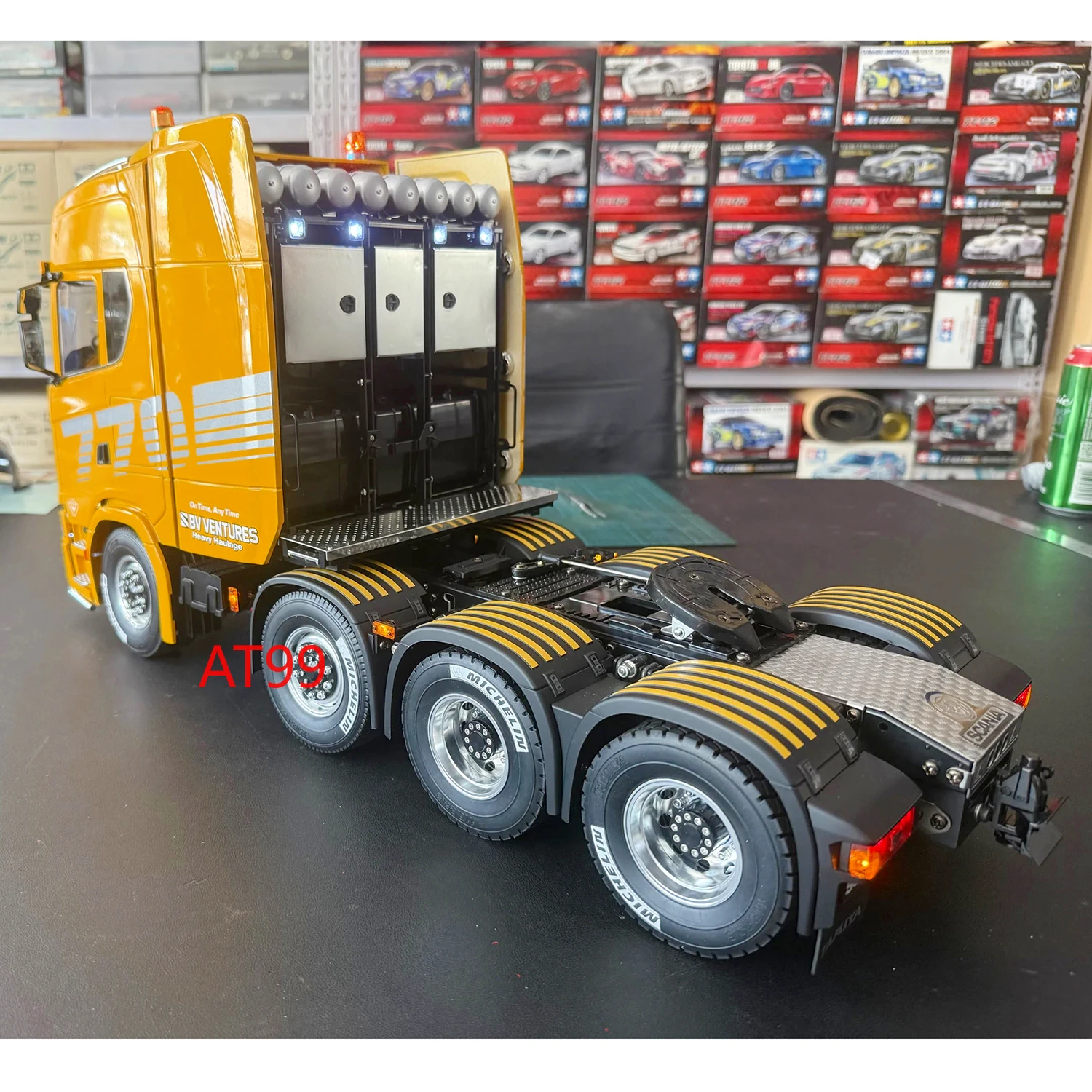 Tamiya 770S RC 트럭 1/14 8x4 원격 제어 트랙터 모델, 조명 및 사운드 시스템 소년을위한 원격 제어 자동차 장난감