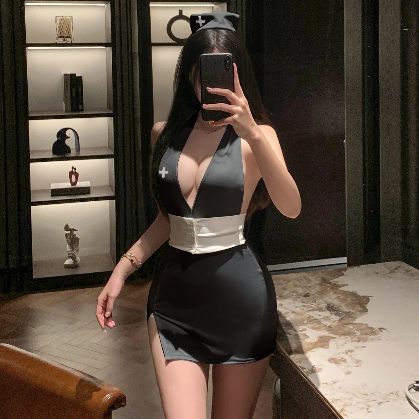 فستان نسائي ممرضة نون كوسبلاي برقبة رسن عميق على شكل حرف V بدون ظهر مع رقعة متقاطعة وخصر عالي وفتحة جانبية وعصابة رأس مثيرة للحفلات والنوادي