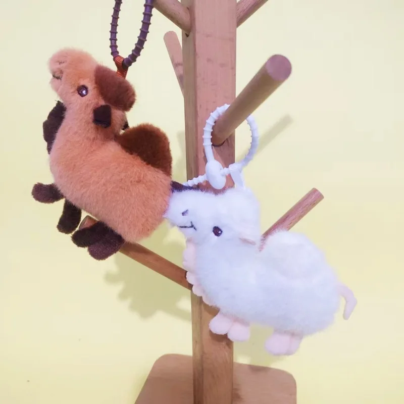 ラクダ人形キーホルダーぬいぐるみペンダントキーチェーンかわいいぬいぐるみバッグペンダントハンドバッグやバックパックの装飾アクセサリー子供のおもちゃ