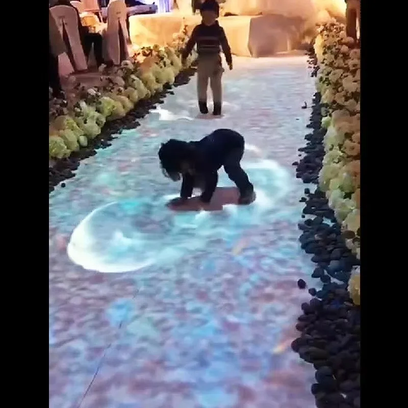 [ลดราคา] เครื่องฉายภาพพื้นแบบอินเทอร์แอคทีฟความแม่นยำสูง Migo สำหรับห้างสรรพสินค้า ร้านอาหาร พิพิธภัณฑ์ และงานแต่งงาน