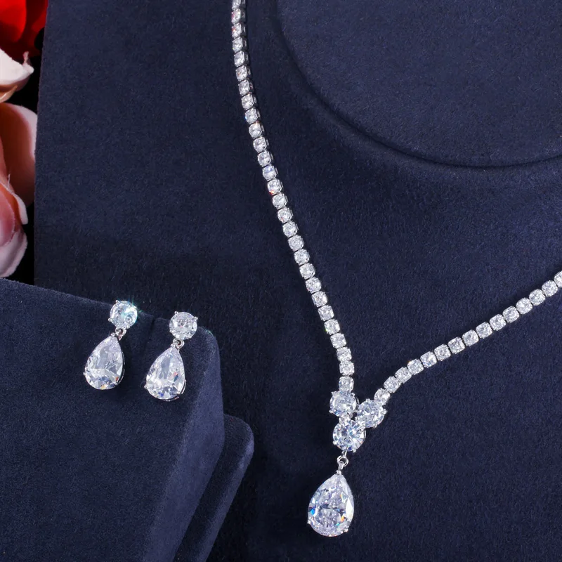 CWWZircons Fashion Cubic Zirconia Water Drop Pendant Necklace and Earrings Bridal Wedding Jewelry Sets for Brides Party T397