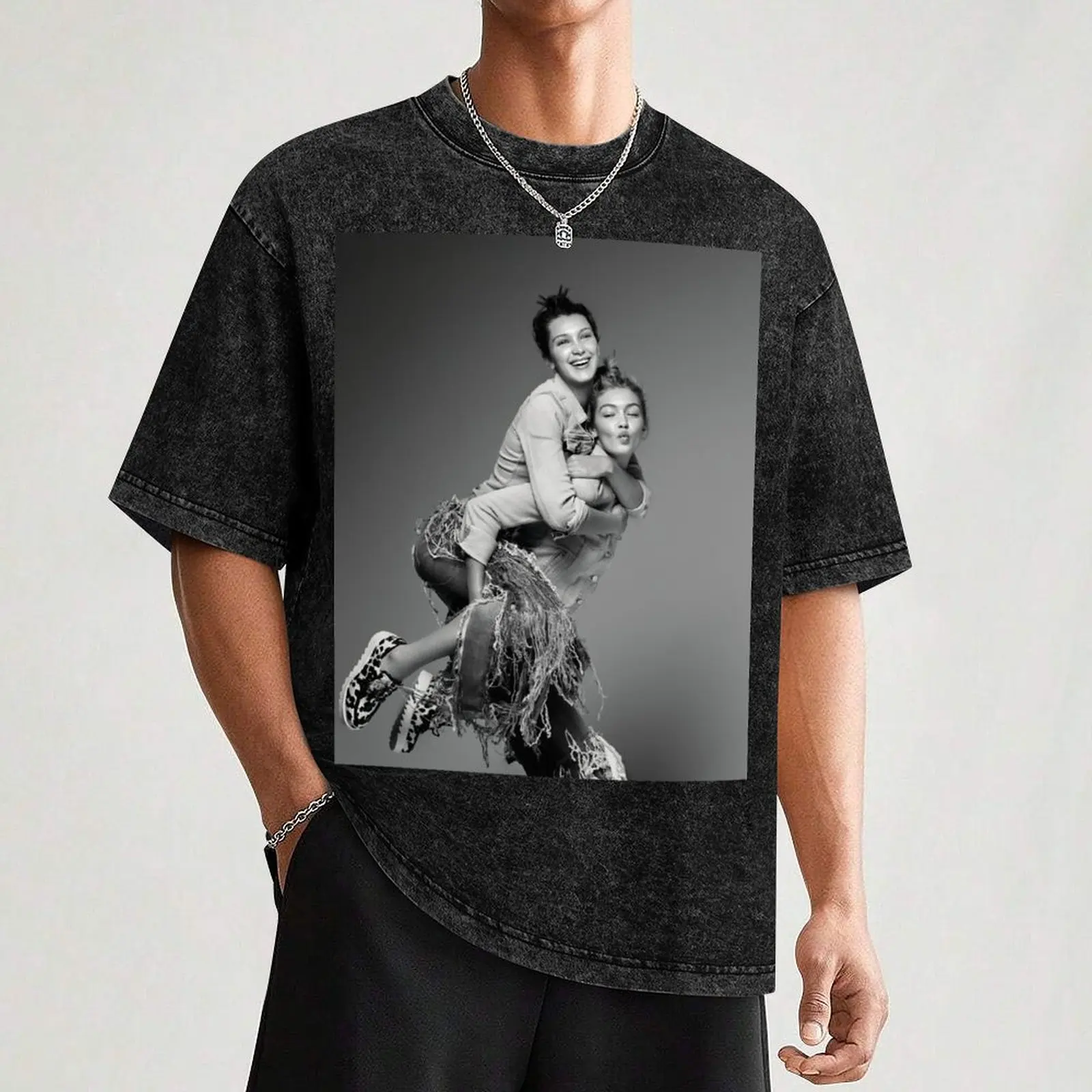 BELLA & GIGI HADID T-Shirt Daily Wear Print T-Shirt
