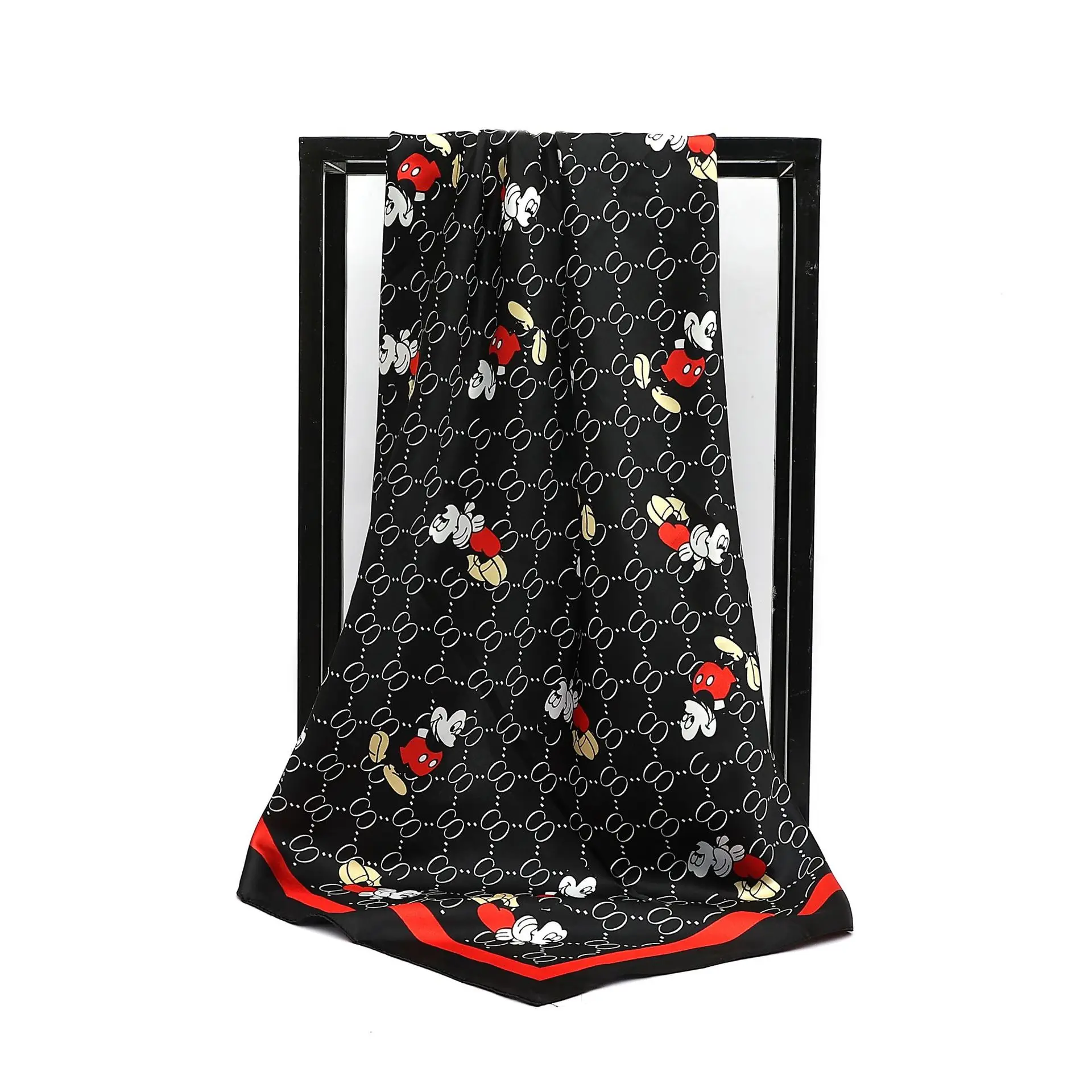 

Квадратный шарф Disney с Микки 90 см, классический мультяшный узор с буквами, новый шелковый шарф, женский универсальный платок-шаль