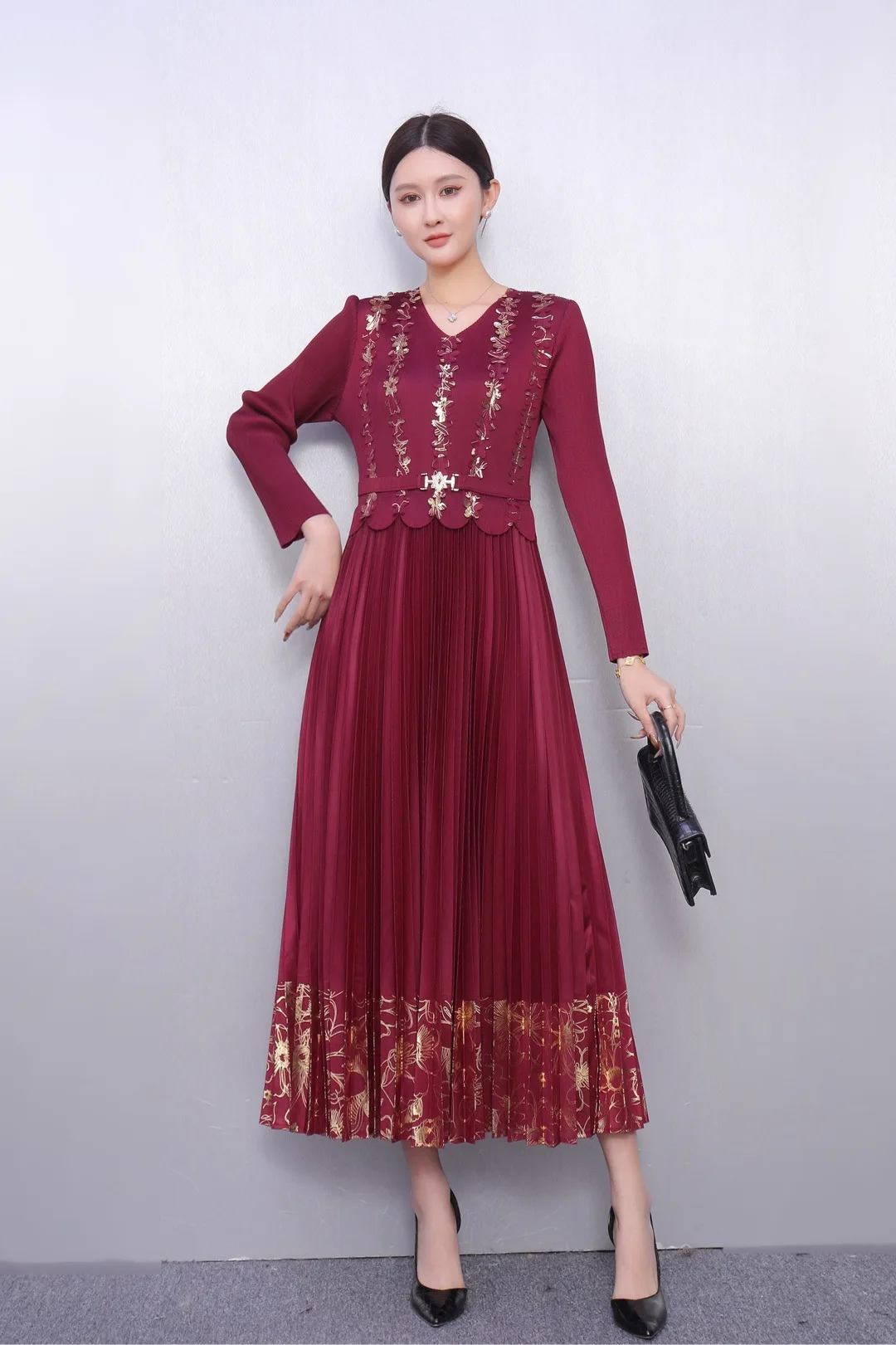 ミヤケプリーツドレスファッションブロンズウエスト細見え気質エレガントレディースドレス2025秋冬新作